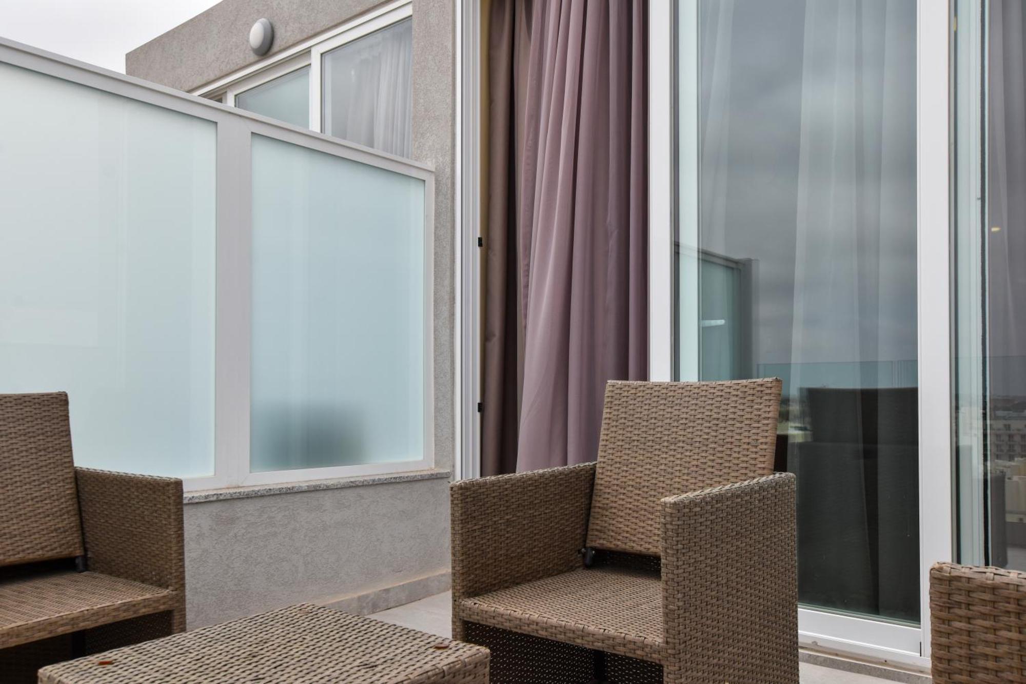 51Hh Apartments Gzira ภายนอก รูปภาพ